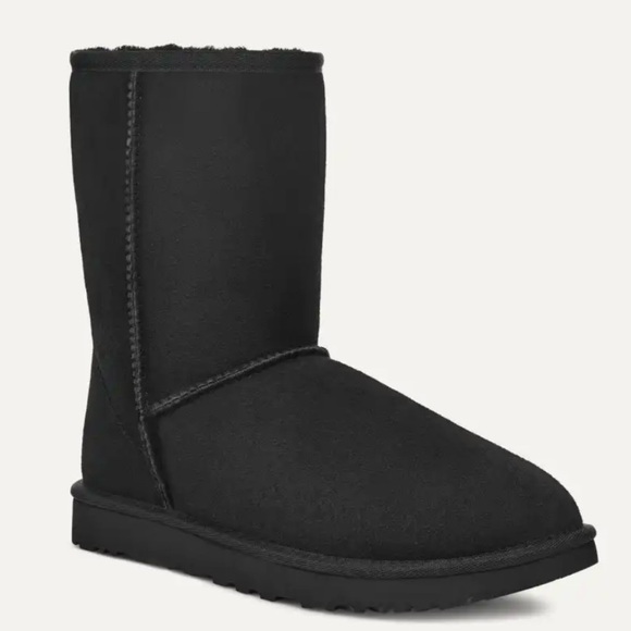UGG Classic II Short Genuine Sheepskin Boots, Black, Size 9 - Picture 1 of 11
